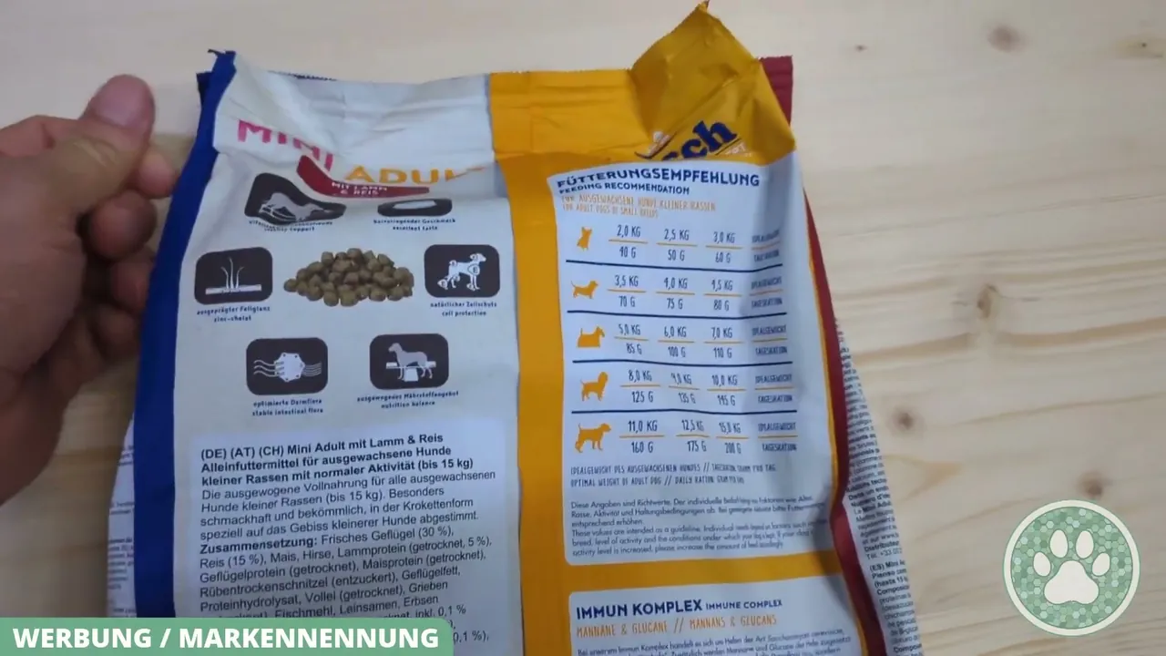Mir gefällt die übersichtliche Fütterungstabelle, die genau auf das Gewicht kleiner Rassen abgestimmt ist.
