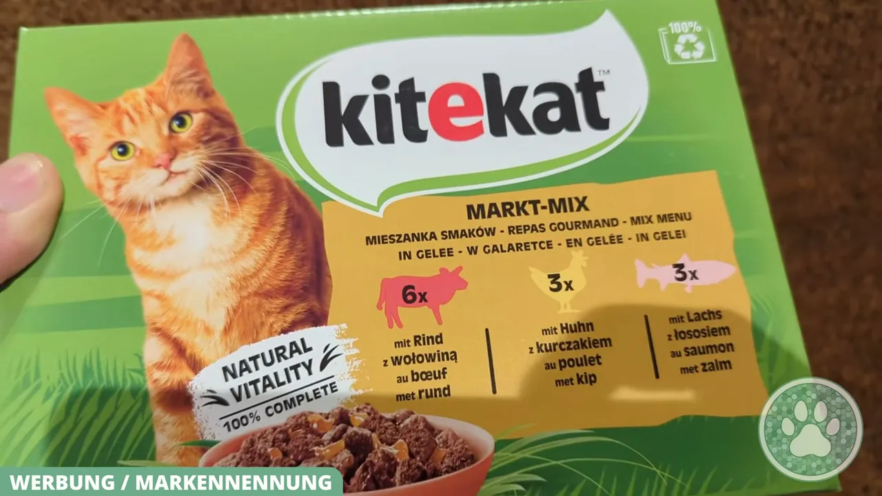 Der Kitekat Markt-Mix bietet Abwechslung mit verschiedenen Sorten wie Rind, Huhn und Lachs in Gelee.