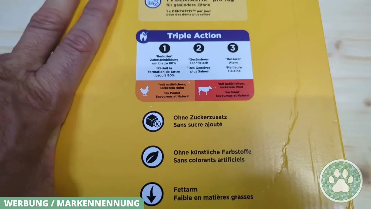 Ich schätze sehr, dass bei diesen Zahnpflege-Snacks komplett auf Zuckerzusatz und Farbstoffe verzichtet wird.
