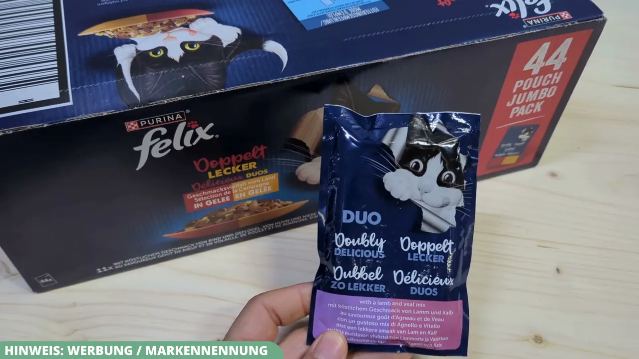 Jeder Portionsbeutel vereint zwei verschiedene Geschmacksrichtungen in Gelee, hier mit Lamm und Kalb.